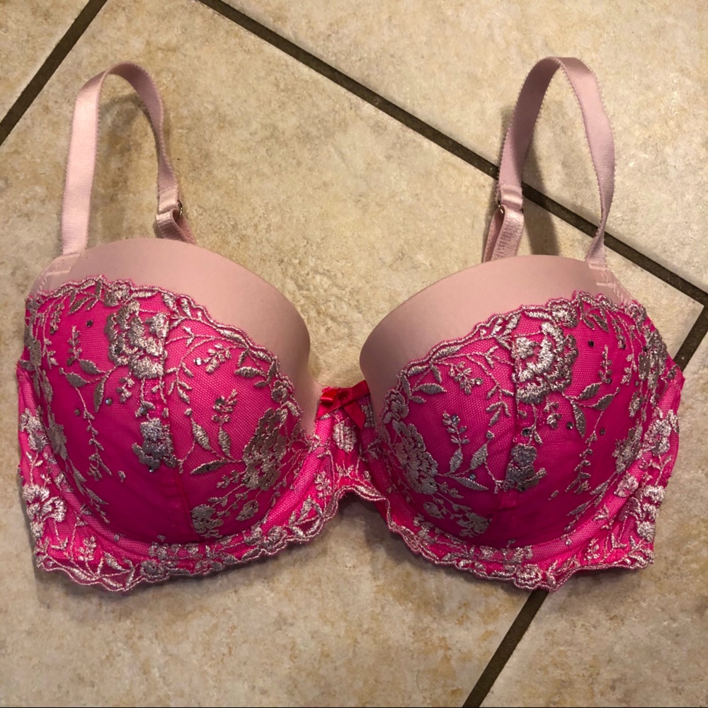 Victoria’s Secret Dream Angels lined Demi bra 34D